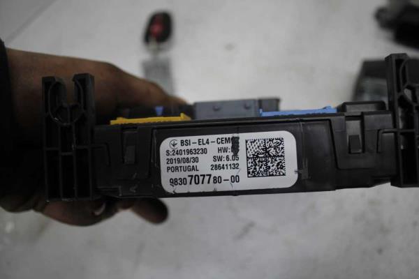 BOITIER COMPLET DS3 CROSSBACK 1.2 - Vue 7